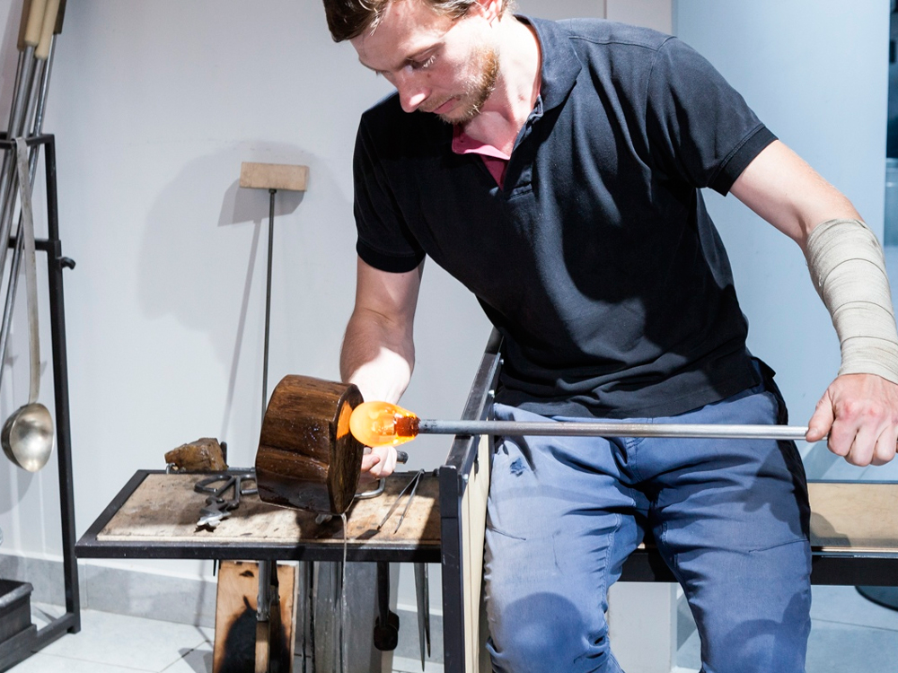 некий текст