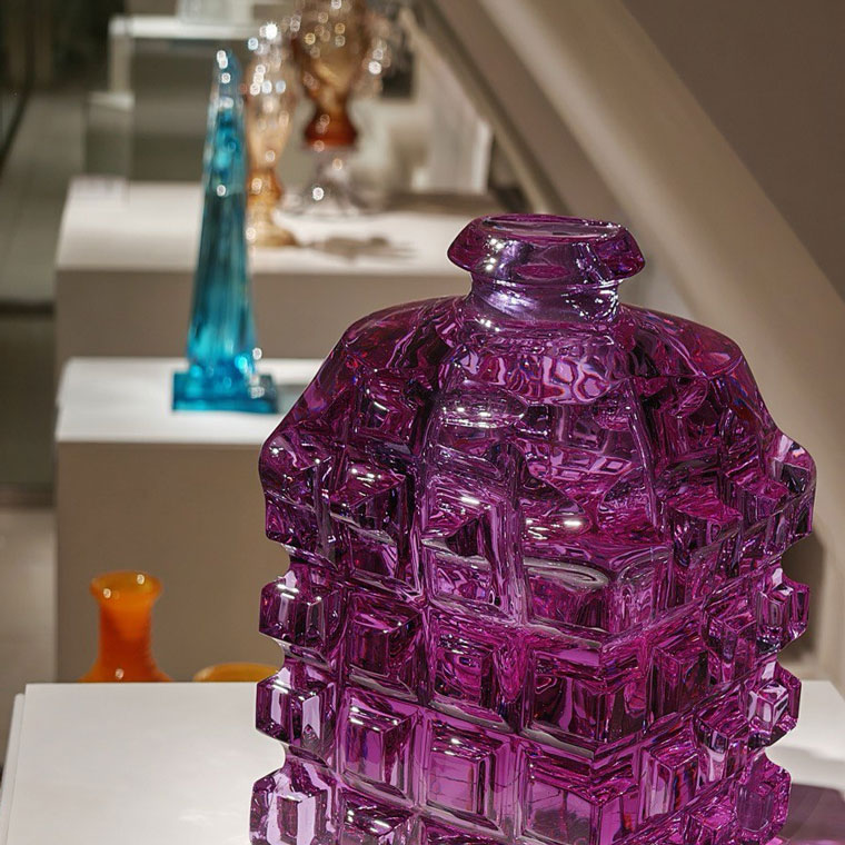 Выставка "Хрустальный путь". К 80-летию Владимира Касаткина