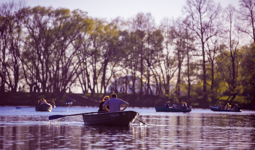 Прокат лодок и водных велосипедов